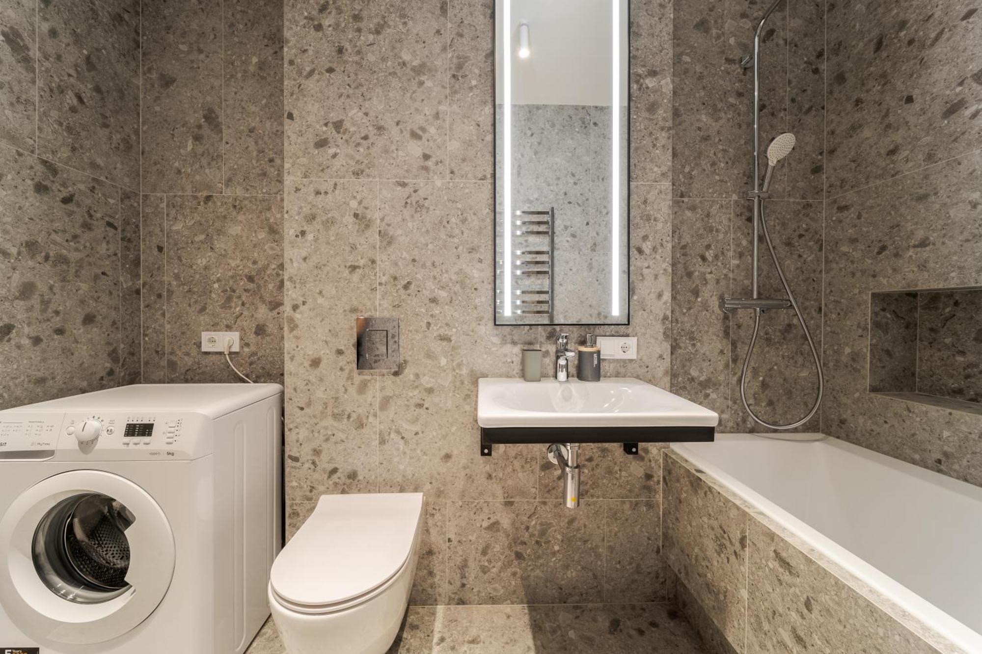 Inshiapartments On Rynok Square Lviv Exterior photo