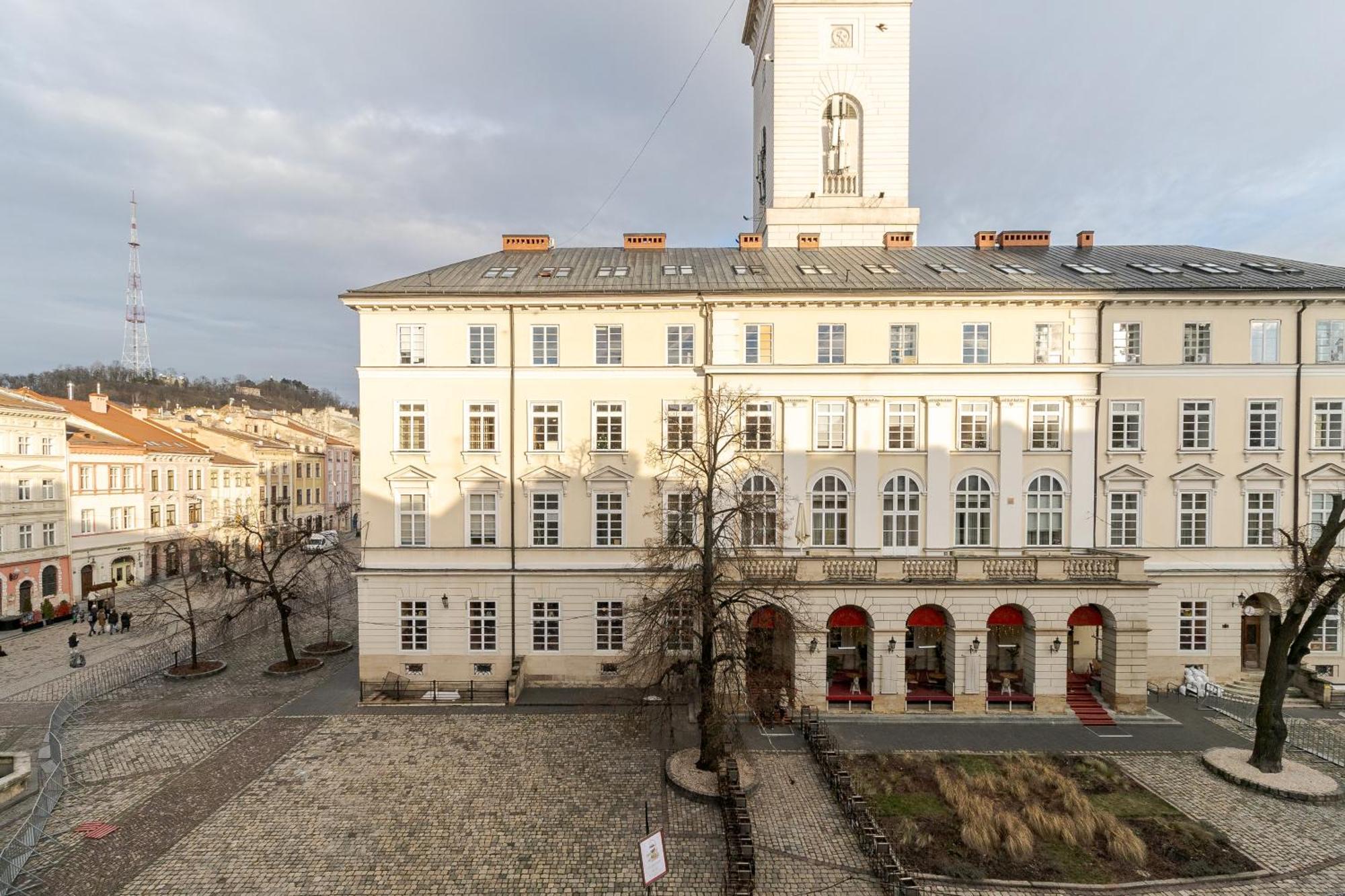 Inshiapartments On Rynok Square Lviv Exterior photo
